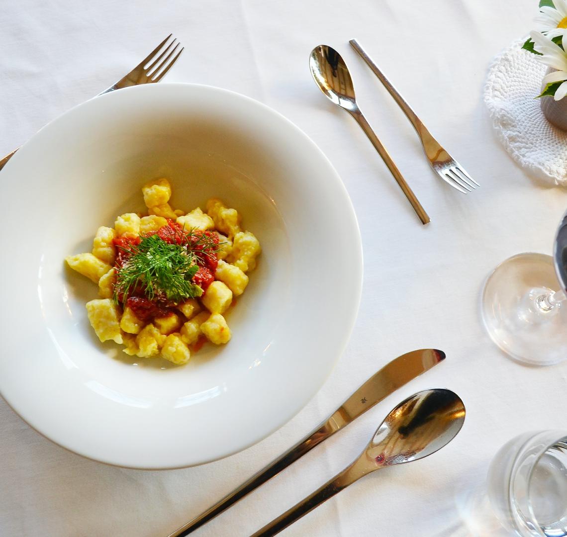 Mineralienhotel Dining room starter